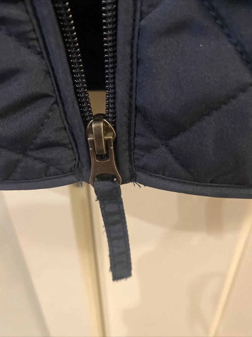 Van Heusen Black Quilted Vest - Picture 6 of 7